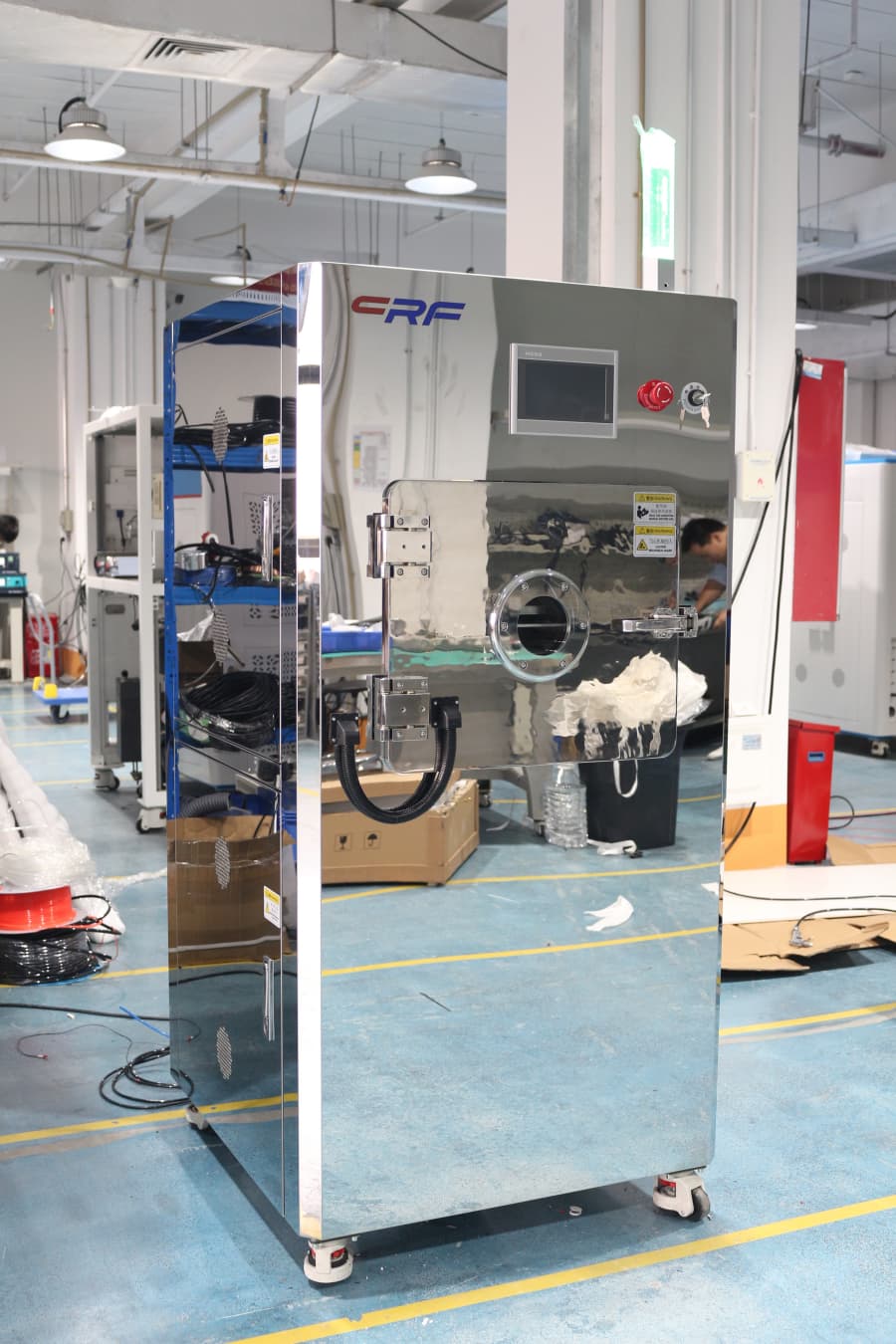 镜面真空等离子设备实现陶瓷静电吸盘原子级清洁为晶圆传输系统薄膜沉积奠定无缺陷基础