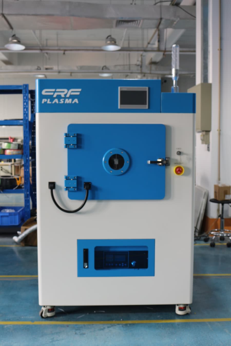 诚峰智造宫格真空等离子清洗机实现多品类精密元件高效分区域处理