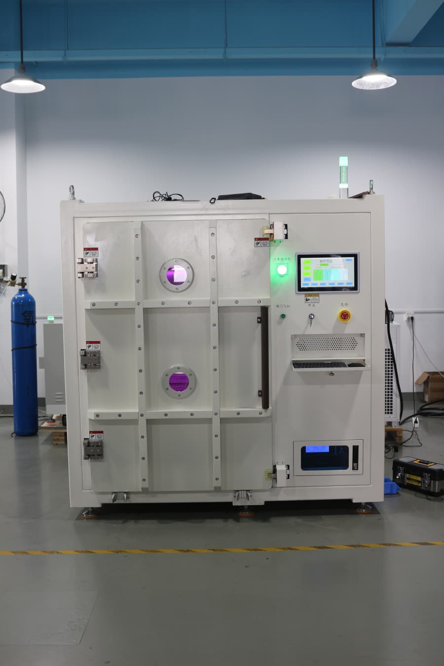 诚峰智造1400L大型真空等离子系统助力风电行业突破超大部件处理瓶颈